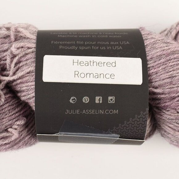 Julie Asselin Nomade Yarn SW Merino Nylon Blend Heathered Romance - Picture 4 of 4